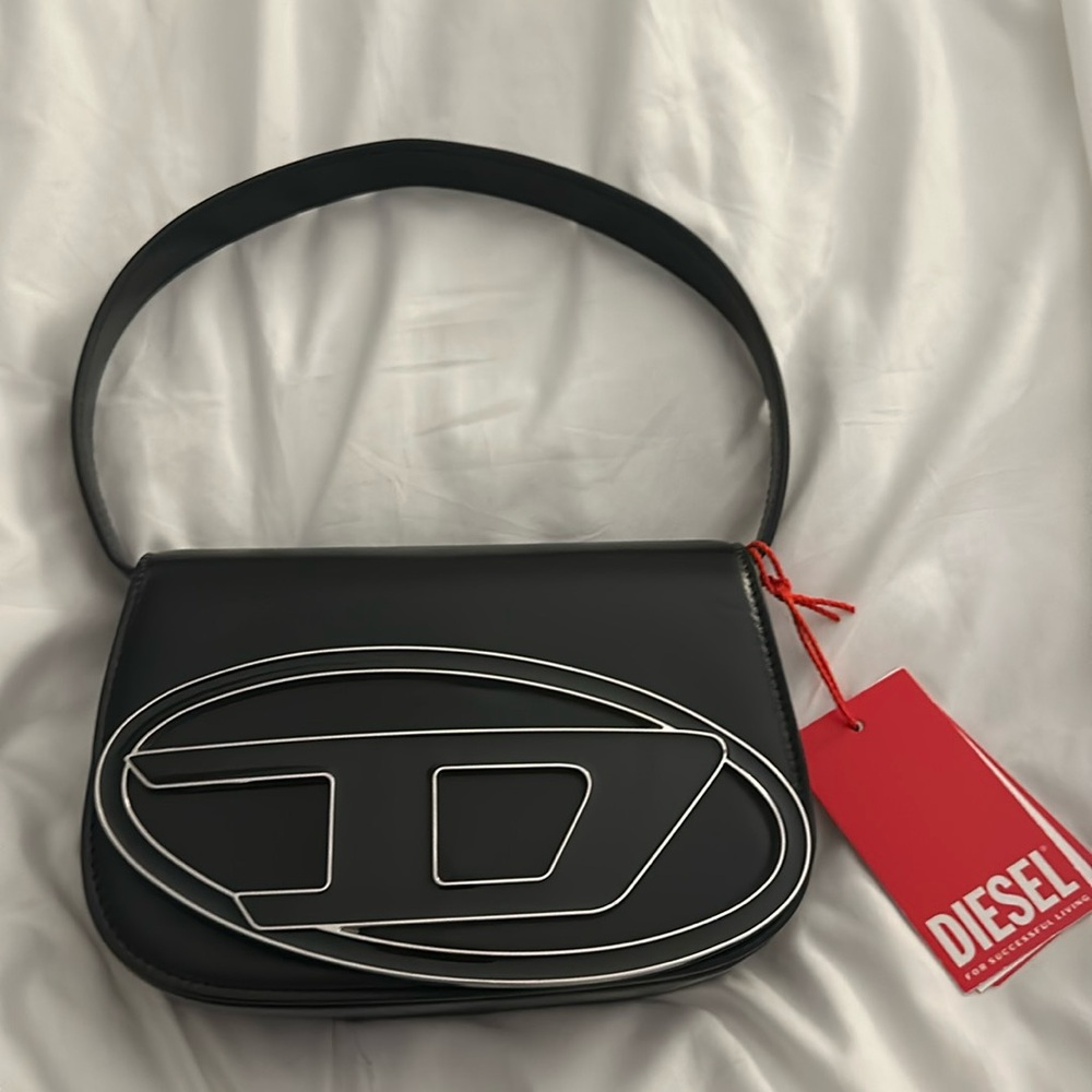 Authentic BRAND NEW never worn Diesel 1DR Bag